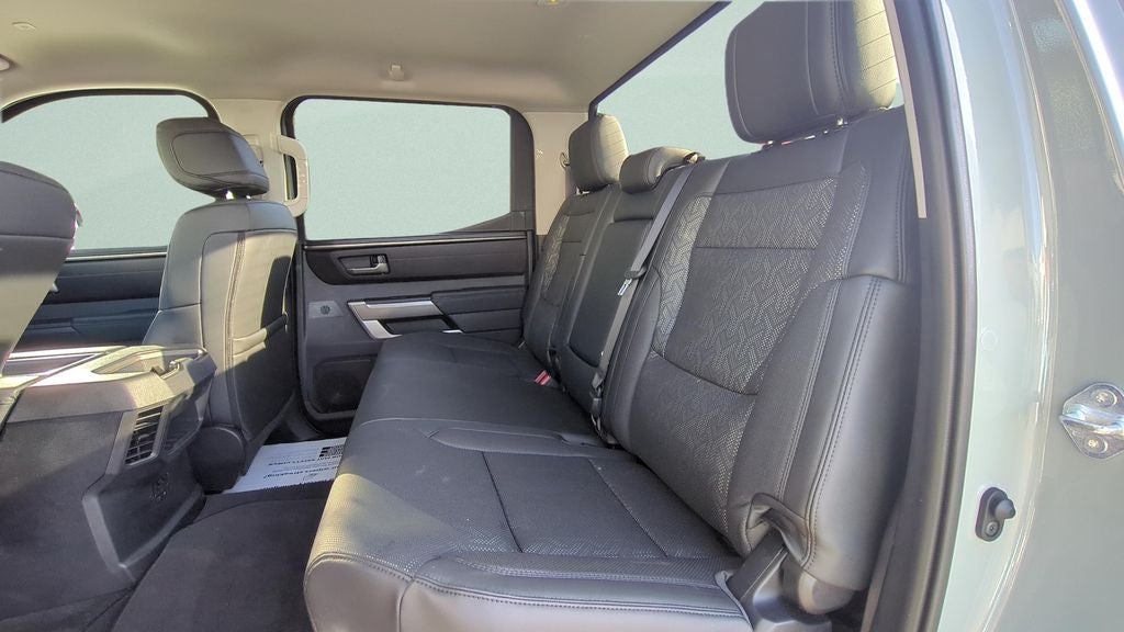 2024 Toyota TUNDRA 4X4 SR5