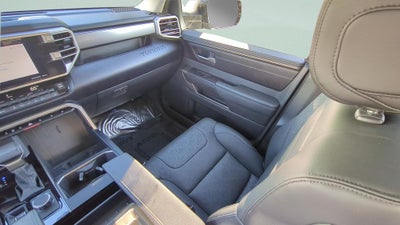2024 Toyota TUNDRA 4X4 SR5