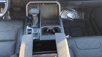 2024 Toyota TUNDRA 4X4 SR5