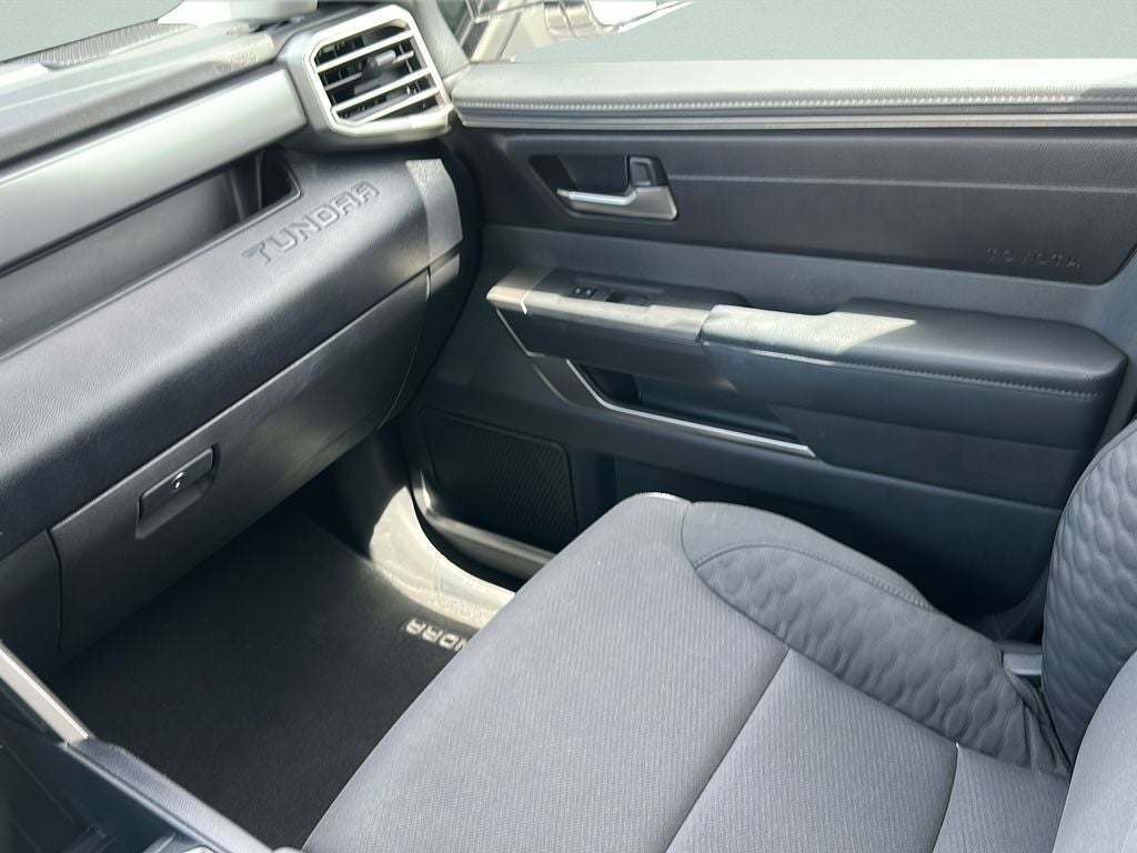 2024 Toyota TUNDRA 4X4 SR5