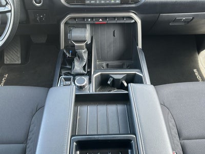 2024 Toyota TUNDRA 4X4 SR5