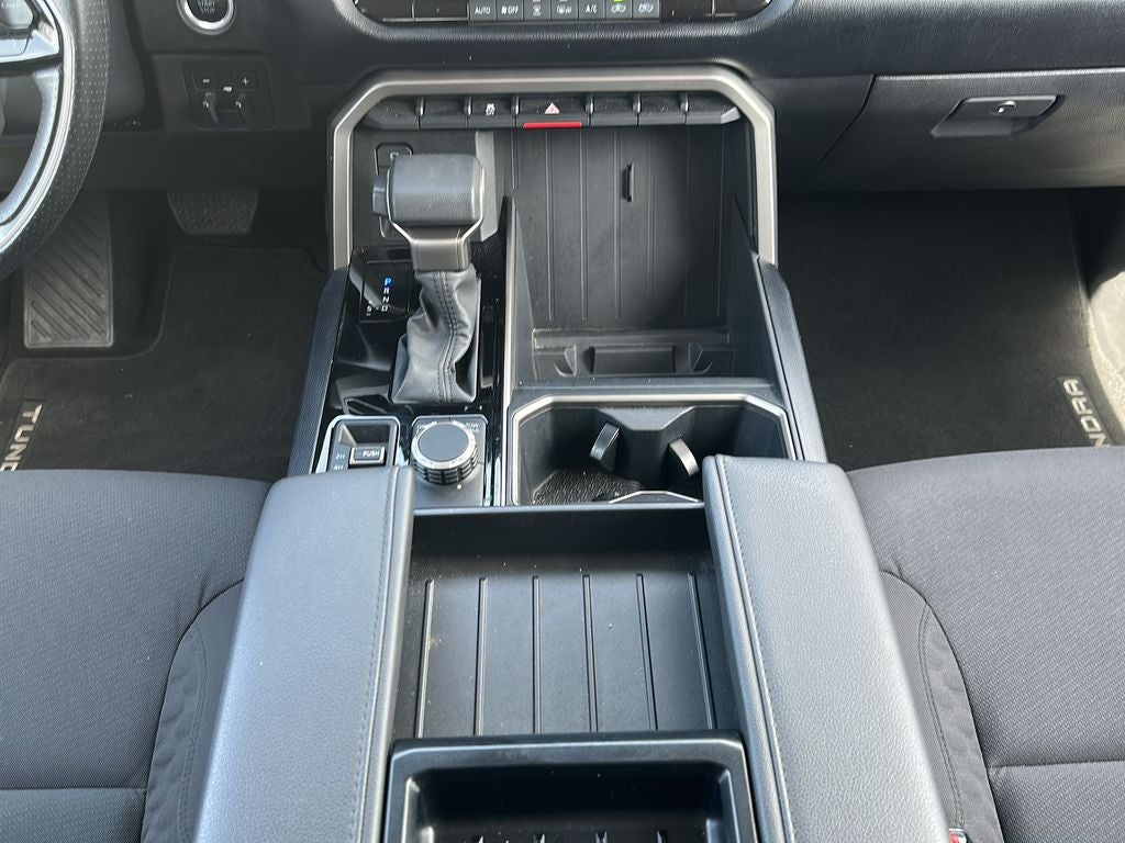 2024 Toyota TUNDRA 4X4 SR5