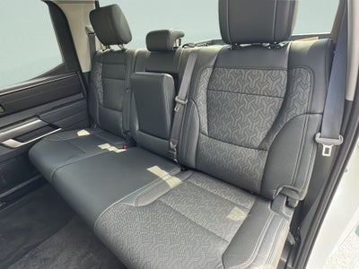 2024 Toyota TUNDRA 4X4 SR5