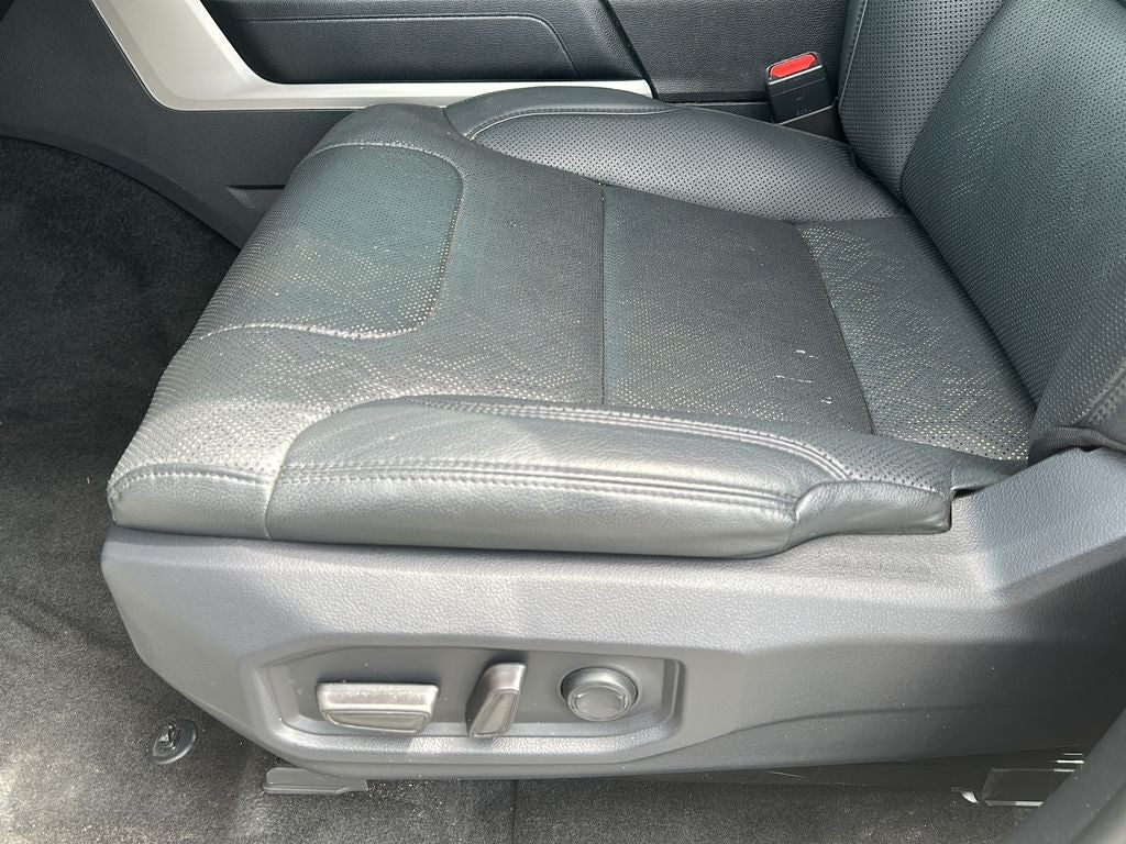 2024 Toyota TUNDRA 4X4 SR5