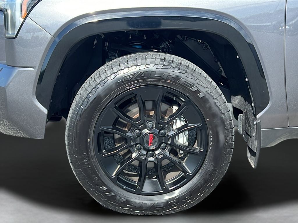2025 Toyota Tundra i-FORCE MAX Platinum