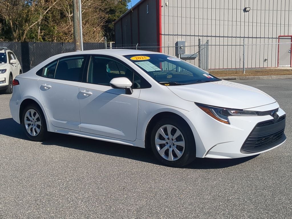 2025 Toyota COROLLA LE