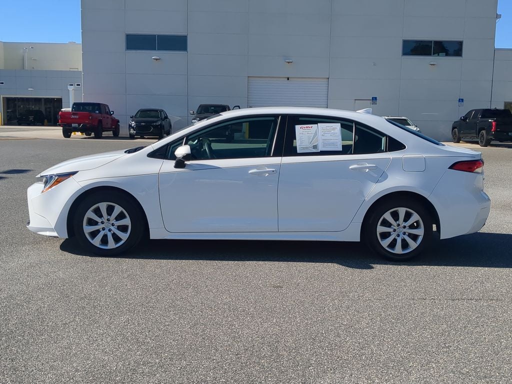 2025 Toyota COROLLA LE