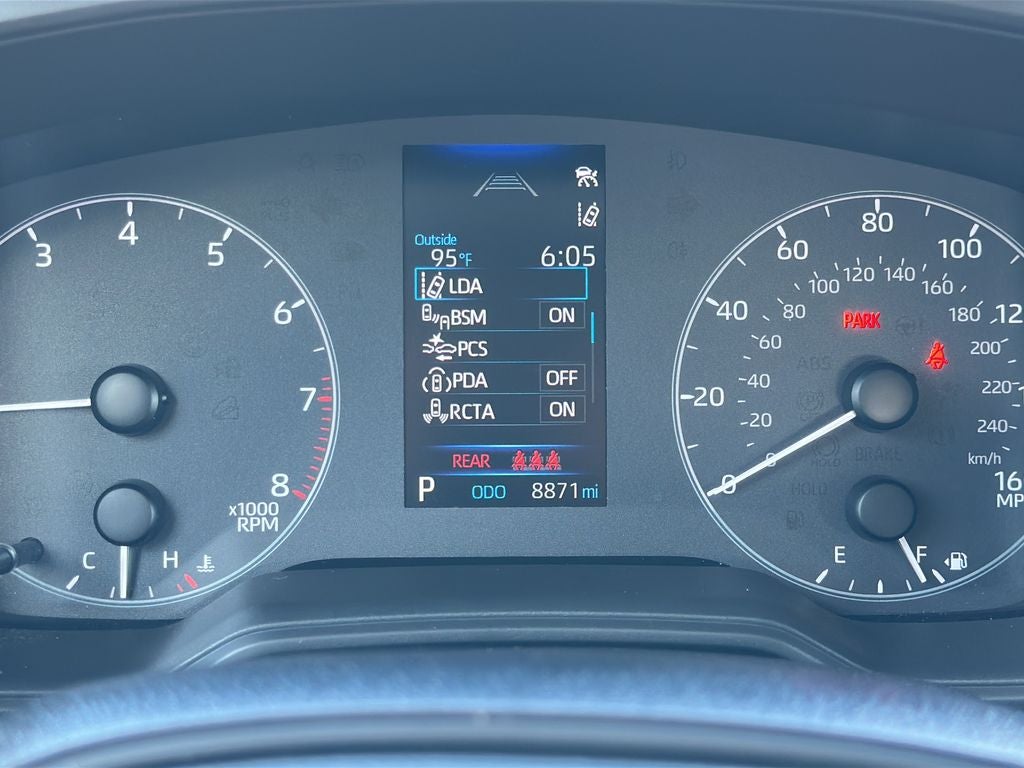 2025 Toyota COROLLA LE