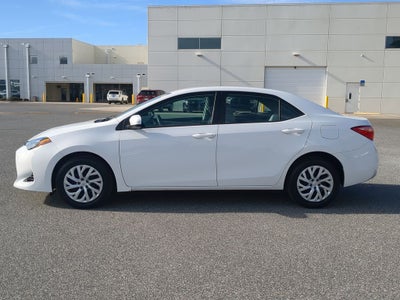 2019 Toyota COROLLA XLE