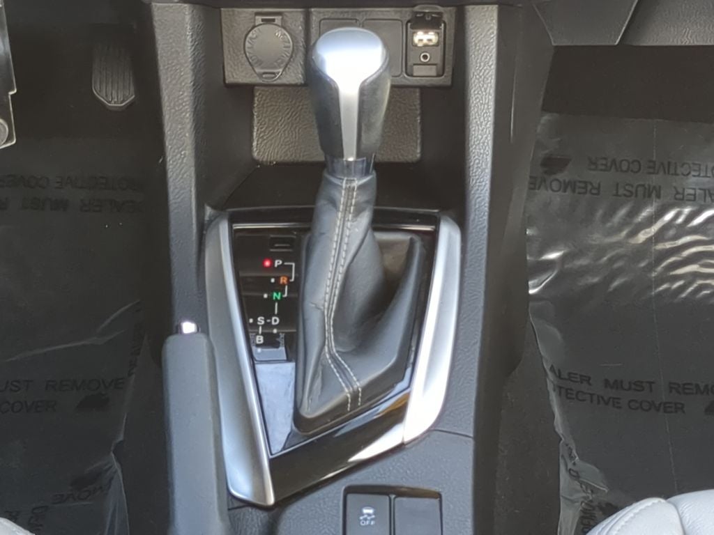 2019 Toyota COROLLA XLE