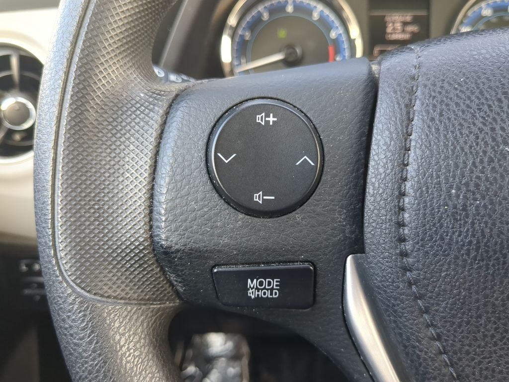 2019 Toyota COROLLA XLE