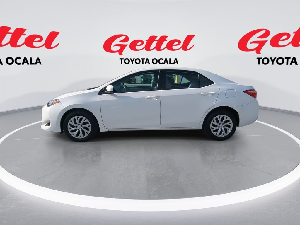 2019 Toyota COROLLA XLE