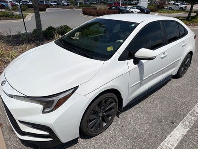 2024 Toyota COROLLA SE