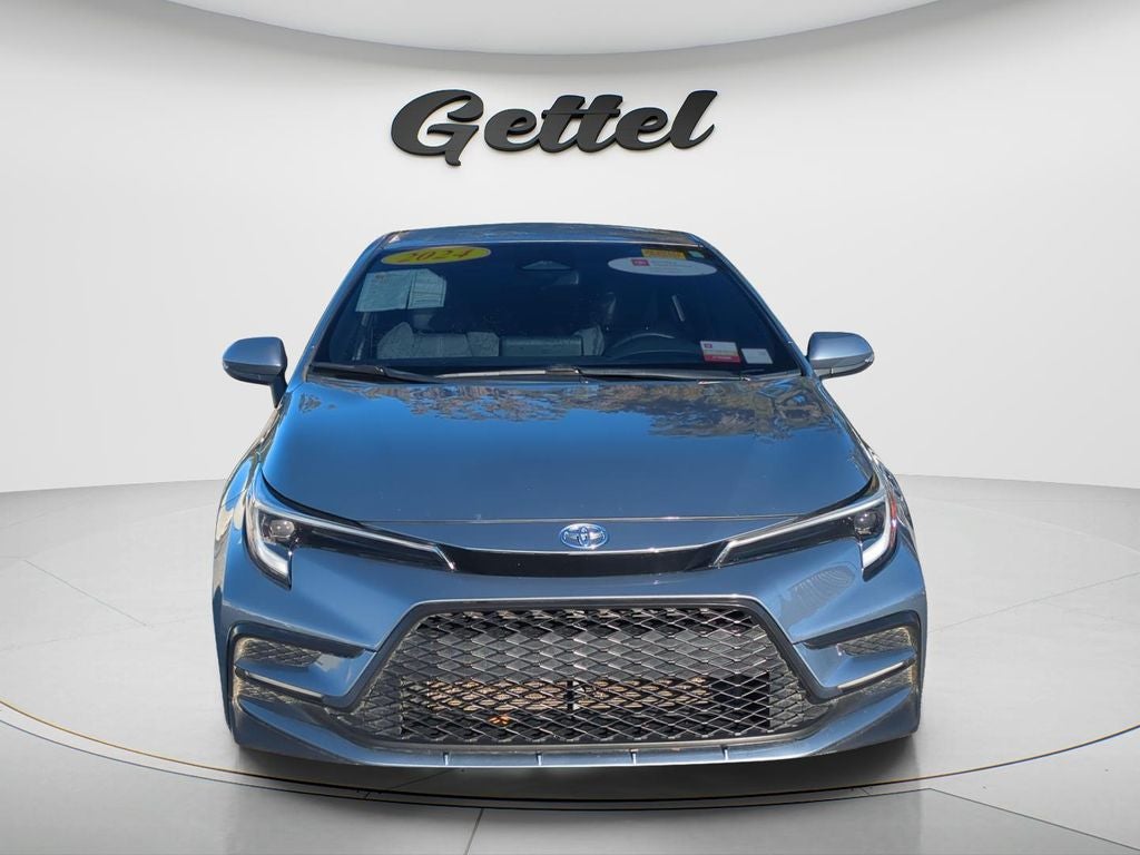 2024 Toyota COROLLA SE