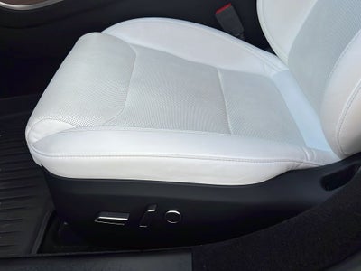 2022 Tesla Model S Base