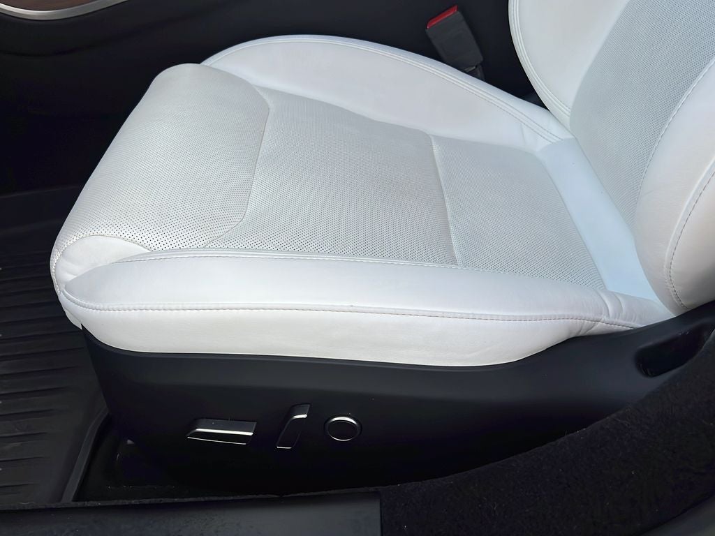 2022 Tesla Model S Base