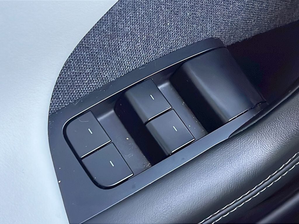 2022 Tesla Model S Base