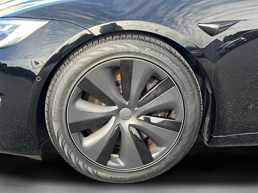 2022 Tesla Model S Base