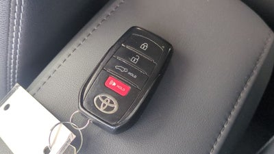 2022 Toyota Corolla Cross XLE