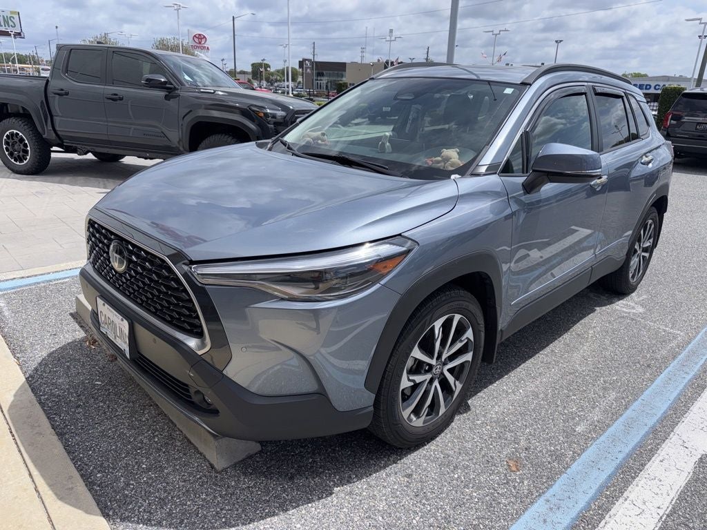 2023 Toyota Corolla Cross XLE