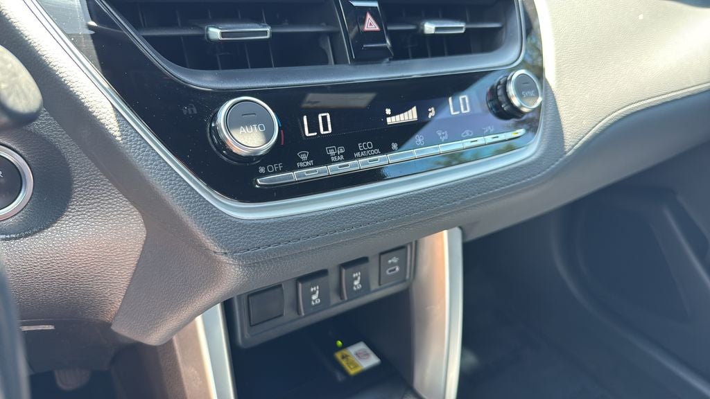 2023 Toyota Corolla Cross Hybrid XSE