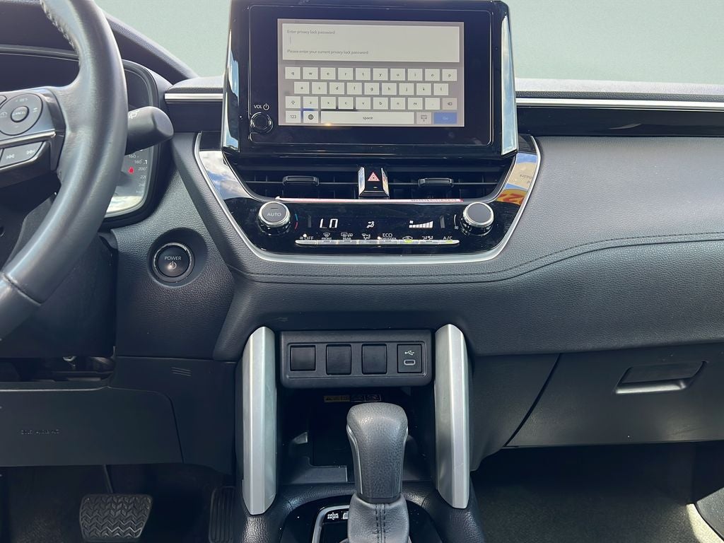 2024 Toyota Corolla Cross Hybrid SE