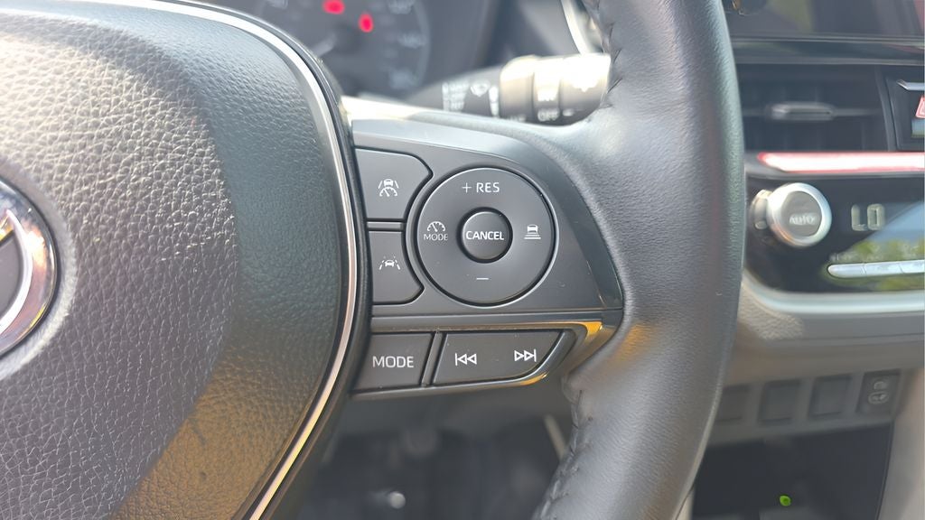 2024 Toyota Corolla Cross Hybrid SE