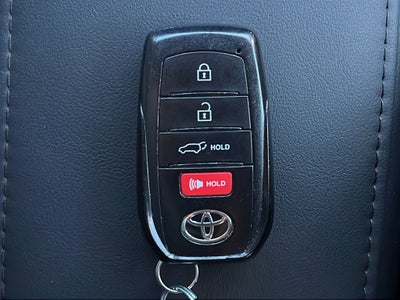 2025 Toyota Corolla Cross Hybrid Hybrid XSE