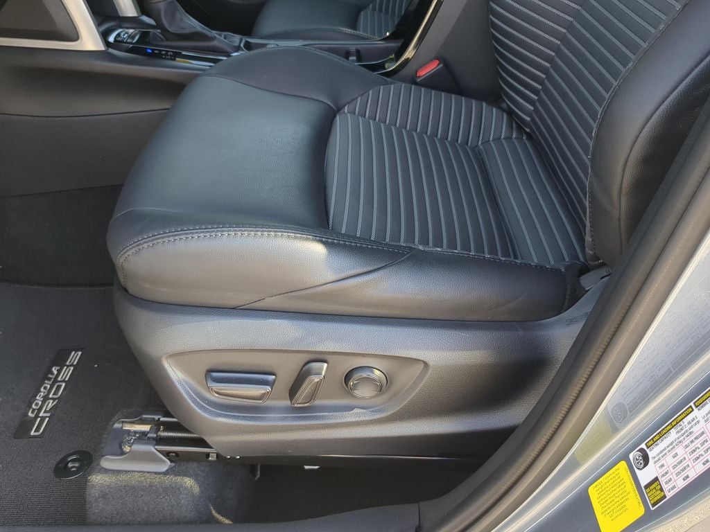 2024 Toyota COROLLA CROSS HV Hybrid XSE