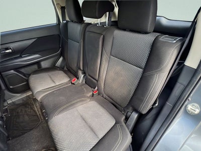 2020 Mitsubishi Outlander ES