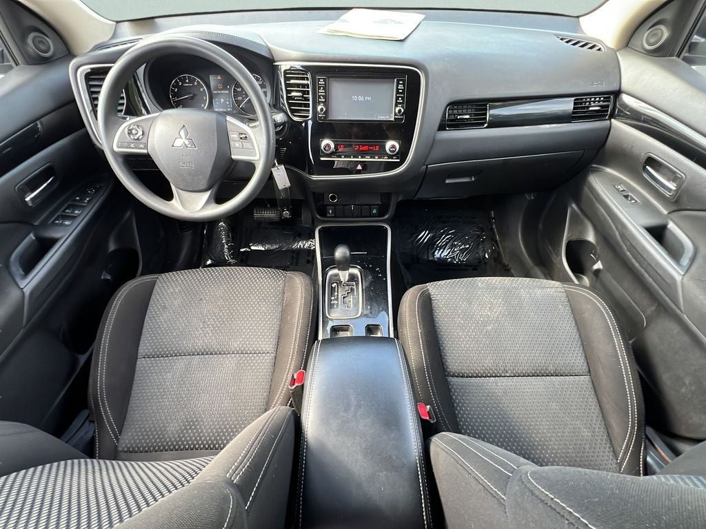 2020 Mitsubishi Outlander ES
