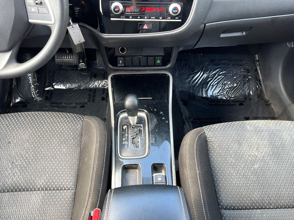 2020 Mitsubishi Outlander ES
