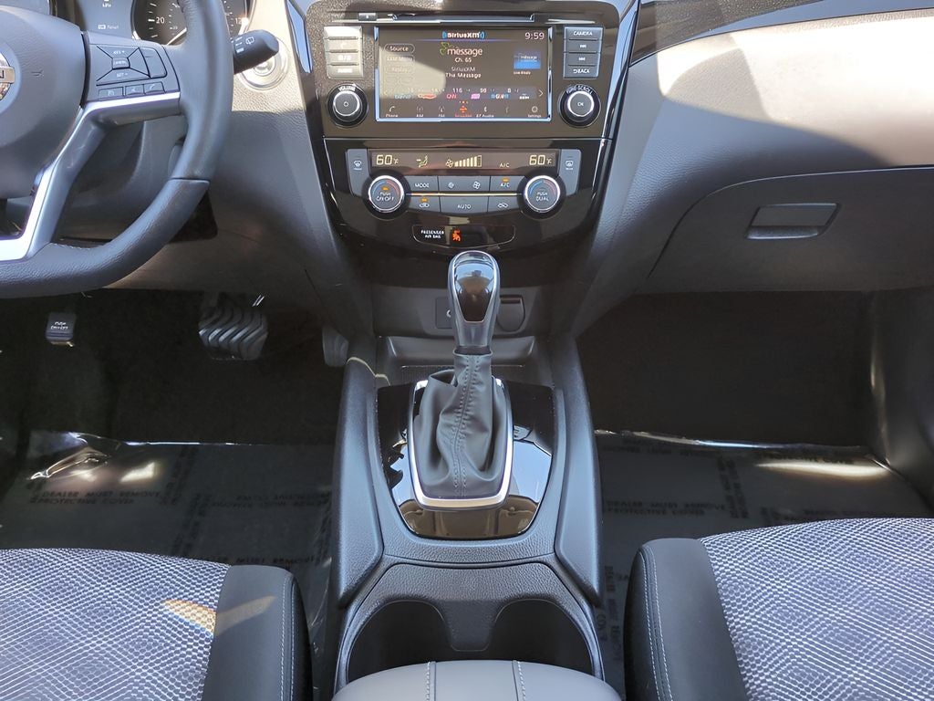 2022 Nissan Rogue Sport SV