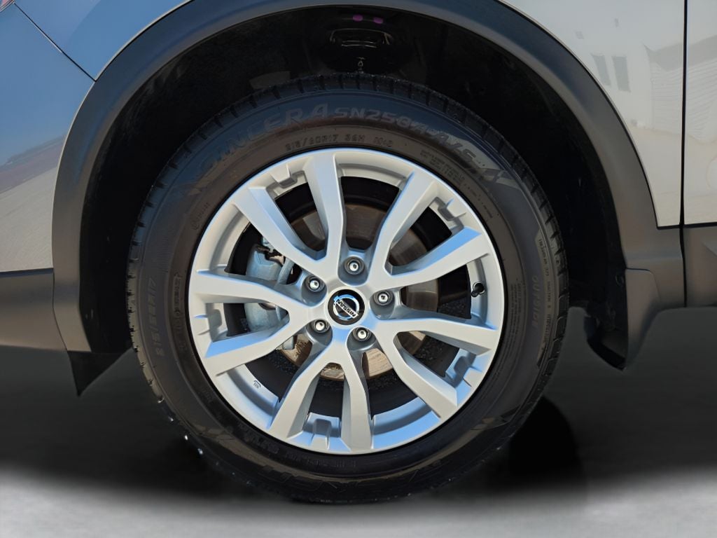 2022 Nissan Rogue Sport SV