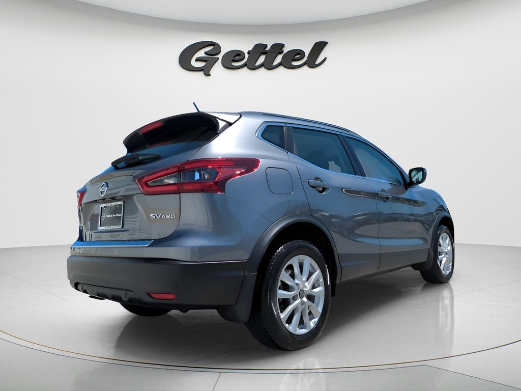 2022 Nissan Rogue Sport SV