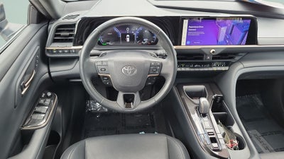 2025 Toyota Crown Signia XLE