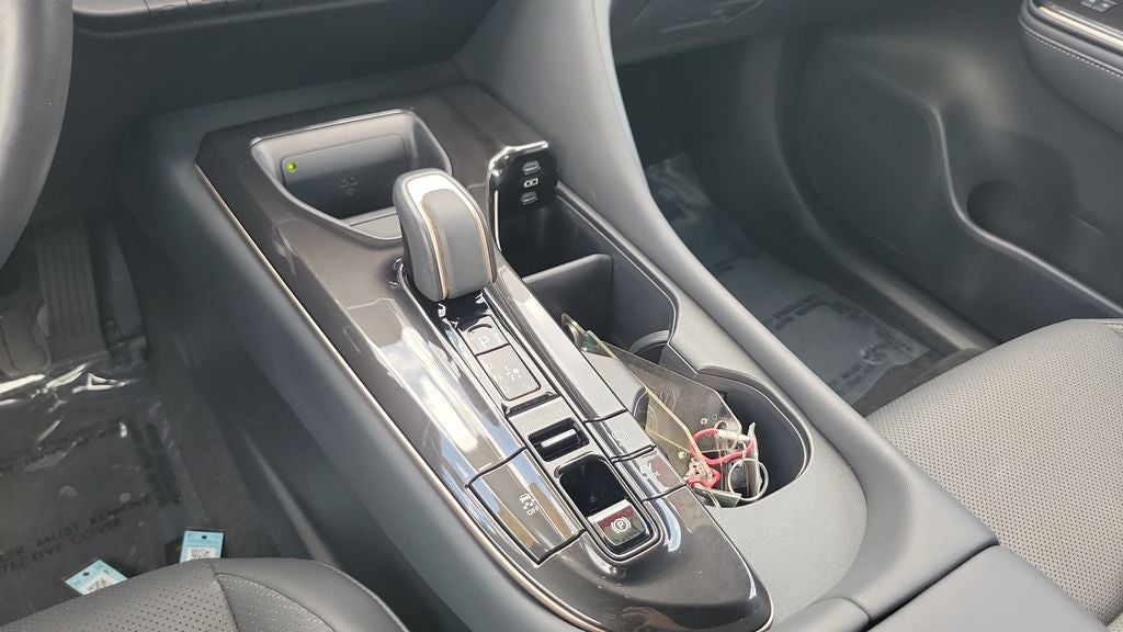 2025 Toyota Crown Signia XLE