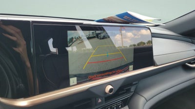 2025 Toyota Crown Signia XLE