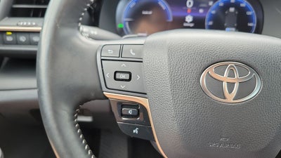 2025 Toyota Crown Signia XLE