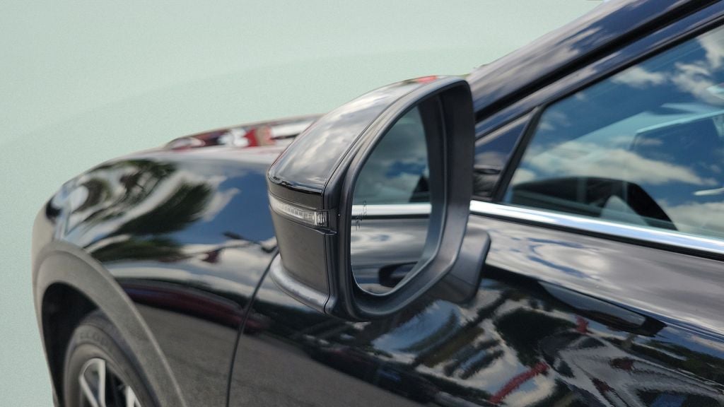 2025 Toyota Crown Signia XLE