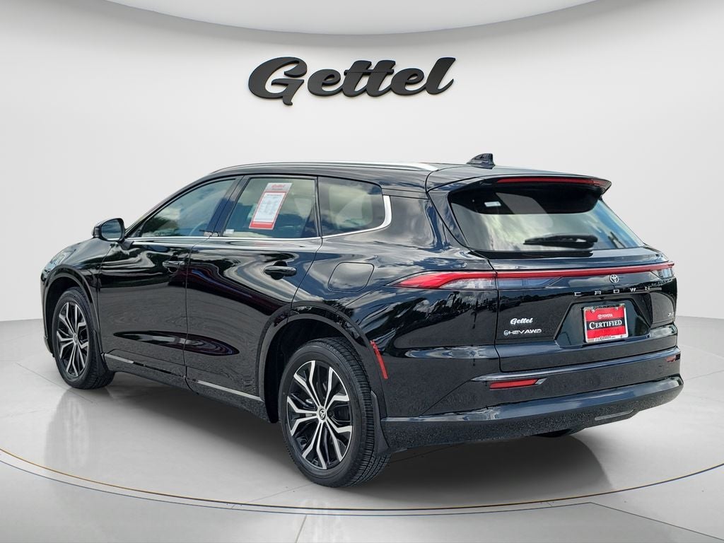 2025 Toyota Crown Signia XLE