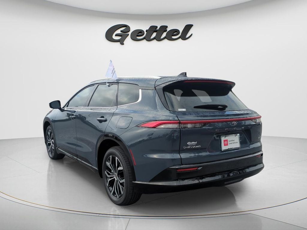 2026 Toyota CROWN SIGNIA XLE