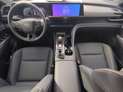 2026 Toyota CROWN SIGNIA XLE