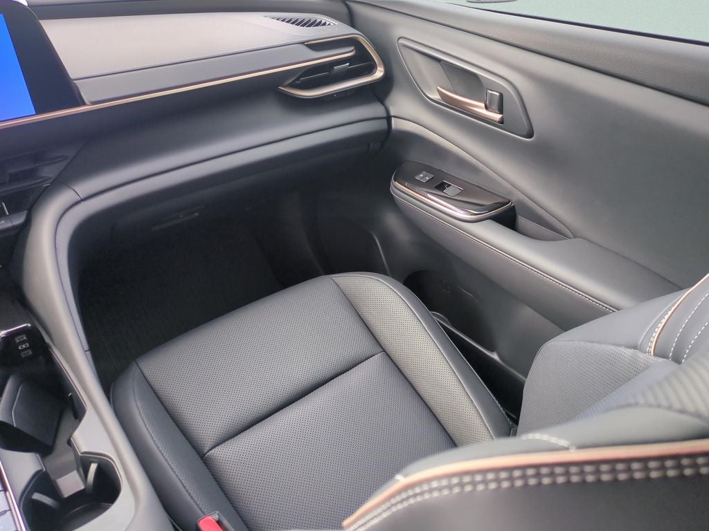 2026 Toyota CROWN SIGNIA XLE