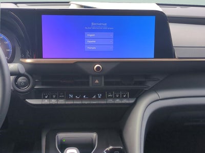 2026 Toyota CROWN SIGNIA XLE