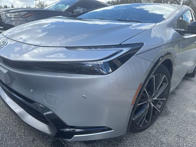 2024 Toyota PRIUS XLE