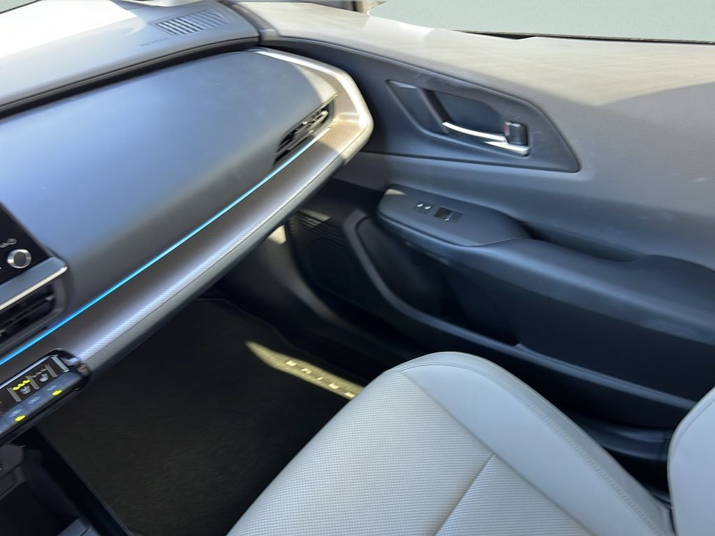2025 Toyota PRIUS Limited