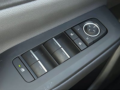 2025 Toyota Prius XLE