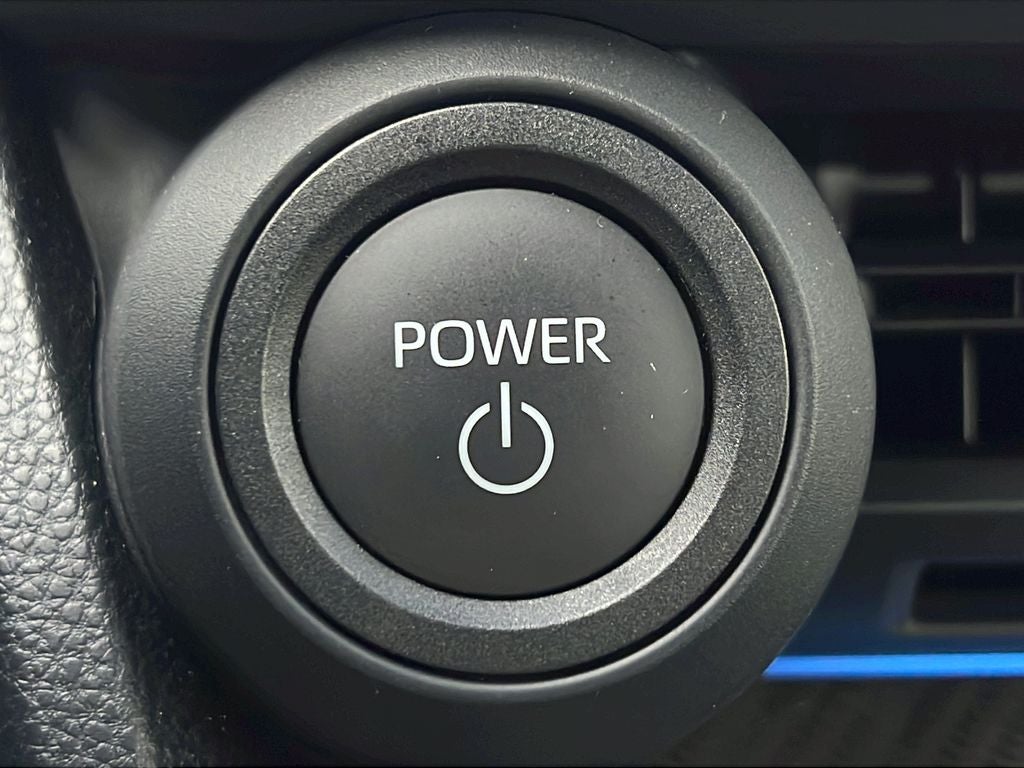 2025 Toyota Prius XLE