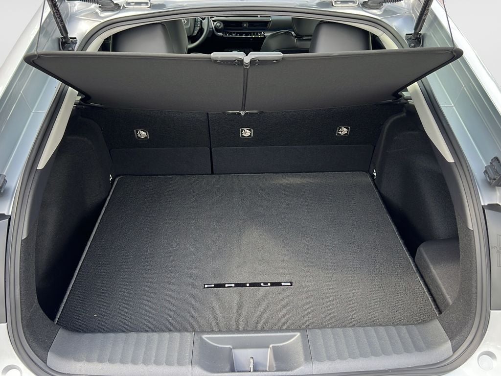 2025 Toyota Prius XLE